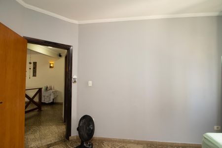 Casa à venda com 380m², 3 quartos e 4 vagas Casa à venda com 380m², 3 quartos e 4 vagasQuarto 1