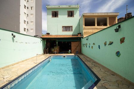 Casa à venda com 380m², 3 quartos e 4 vagas Casa à venda com 380m², 3 quartos e 4 vagasPiscina