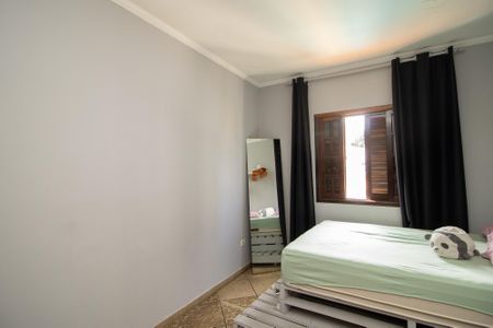 Casa à venda com 380m², 3 quartos e 4 vagas Casa à venda com 380m², 3 quartos e 4 vagasQuarto 1