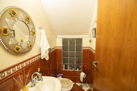 Casa à venda com 380m², 3 quartos e 4 vagas Casa à venda com 380m², 3 quartos e 4 vagasLavabo