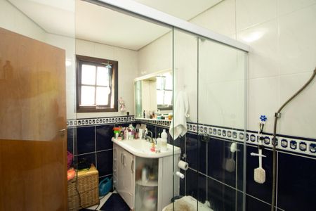 Casa à venda com 380m², 3 quartos e 4 vagas Casa à venda com 380m², 3 quartos e 4 vagasBanheiro Suíte