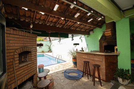 Casa à venda com 380m², 3 quartos e 4 vagas Casa à venda com 380m², 3 quartos e 4 vagasChurrasqueira