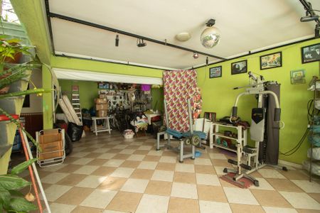 Casa à venda com 380m², 3 quartos e 4 vagas Casa à venda com 380m², 3 quartos e 4 vagasChurrasqueira e Área de Serviço