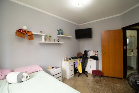 Casa à venda com 380m², 3 quartos e 4 vagas Casa à venda com 380m², 3 quartos e 4 vagasQuarto 1