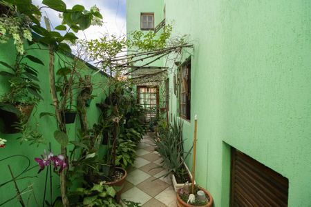 Casa à venda com 380m², 3 quartos e 4 vagas Casa à venda com 380m², 3 quartos e 4 vagasCorredor