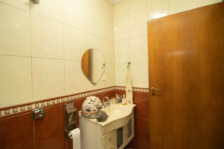 Casa à venda com 380m², 3 quartos e 4 vagas Casa à venda com 380m², 3 quartos e 4 vagasBanheiro 4