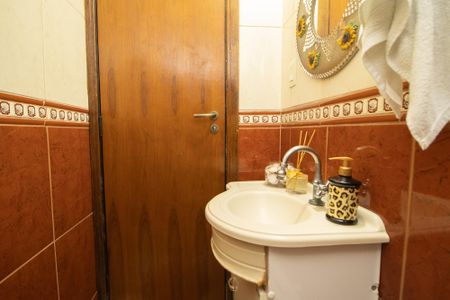 Casa à venda com 380m², 3 quartos e 4 vagas Casa à venda com 380m², 3 quartos e 4 vagasLavabo