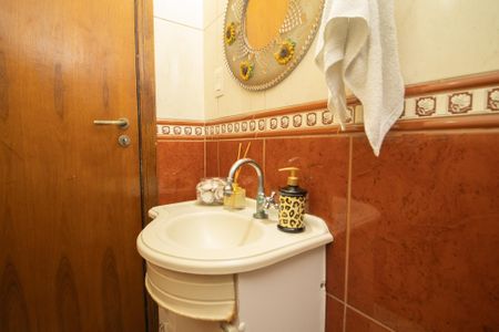 Casa à venda com 380m², 3 quartos e 4 vagas Casa à venda com 380m², 3 quartos e 4 vagasLavabo