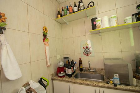 Casa à venda com 380m², 3 quartos e 4 vagas Casa à venda com 380m², 3 quartos e 4 vagasCozinha e Área de Serviço