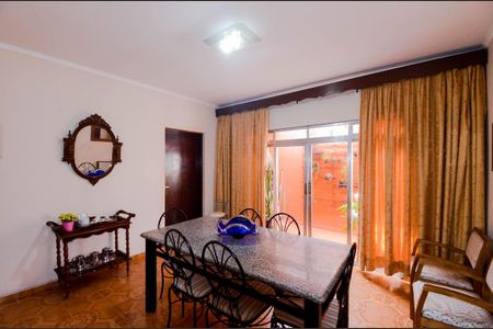 Apartamento para alugar com 72m², 2 quartos e sem vagaSala