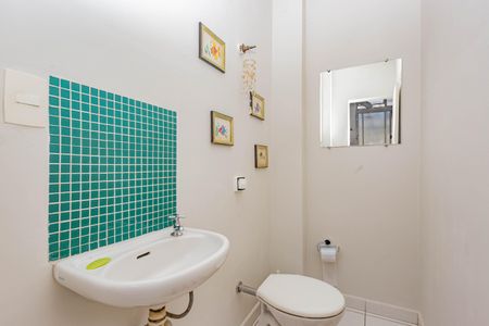 Apartamento à venda com 79m², 2 quartos e 1 vaga Apartamento à venda com 79m², 2 quartos e 1 vagaBanheiro de serviço