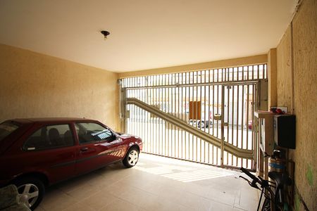 Casa à venda com 100m², 3 quartos e 2 vagasGaragem