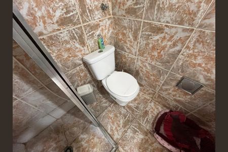 Casa à venda com 250m², 3 quartos e 5 vagasBanheiro de serviço