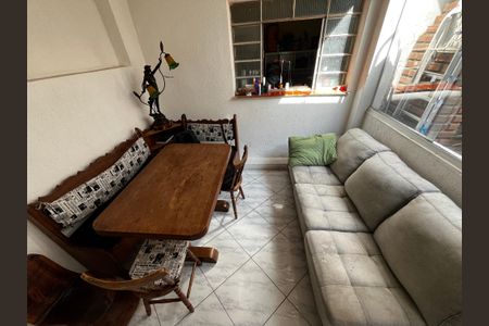 Casa à venda com 250m², 3 quartos e 5 vagasQuintal