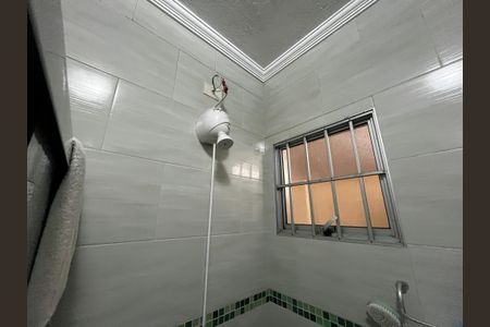 Casa à venda com 250m², 3 quartos e 5 vagasBanheiro da Suíte 2