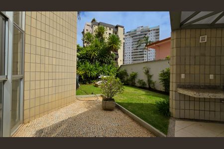 Apartamento à venda com 180m², 4 quartos e 3 vagas Apartamento à venda com 180m², 4 quartos e 3 vagasÁrea comum