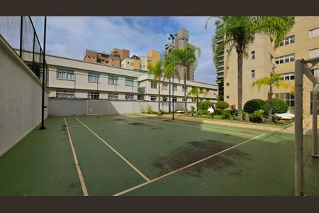 Apartamento à venda com 180m², 4 quartos e 3 vagas Apartamento à venda com 180m², 4 quartos e 3 vagasQuadra Esportiva