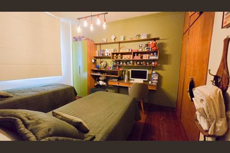 Apartamento à venda com 180m², 4 quartos e 3 vagas Apartamento à venda com 180m², 4 quartos e 3 vagasQuarto 03