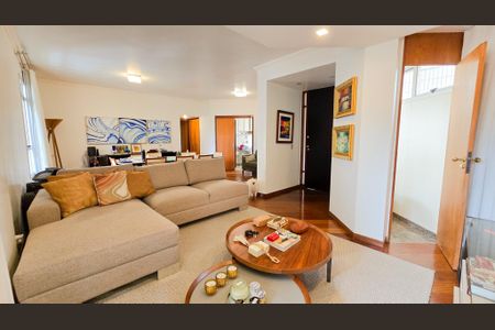 Apartamento à venda com 180m², 4 quartos e 3 vagas Apartamento à venda com 180m², 4 quartos e 3 vagasSala