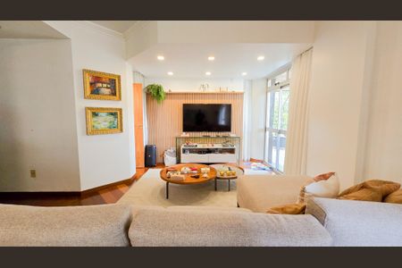 Apartamento à venda com 180m², 4 quartos e 3 vagas Apartamento à venda com 180m², 4 quartos e 3 vagasSala