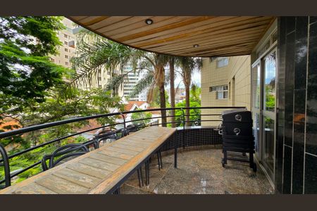 Apartamento à venda com 180m², 4 quartos e 3 vagas Apartamento à venda com 180m², 4 quartos e 3 vagasVaranda