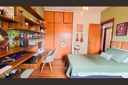 Apartamento à venda com 180m², 4 quartos e 3 vagas Apartamento à venda com 180m², 4 quartos e 3 vagasQuarto 03