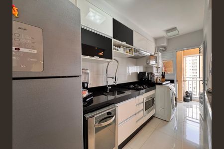 Apartamento à venda com 57m², 2 quartos e 1 vaga Apartamento à venda com 57m², 2 quartos e 1 vagaCozinha