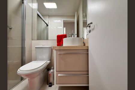 Apartamento à venda com 57m², 2 quartos e 1 vaga Apartamento à venda com 57m², 2 quartos e 1 vagaBanheiro