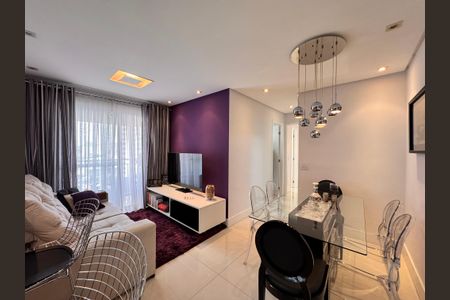 Apartamento à venda com 57m², 2 quartos e 1 vaga Apartamento à venda com 57m², 2 quartos e 1 vagaSala