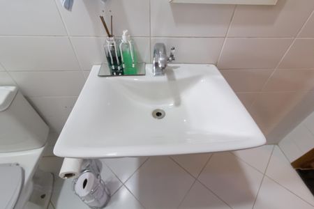 Casa à venda com 280m², 3 quartos e 2 vagas Casa à venda com 280m², 3 quartos e 2 vagasLavabo