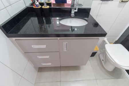 Casa à venda com 280m², 3 quartos e 2 vagas Casa à venda com 280m², 3 quartos e 2 vagasBanheiro da Suíte