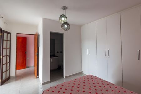 Casa à venda com 280m², 3 quartos e 2 vagas Casa à venda com 280m², 3 quartos e 2 vagasSuíte 3