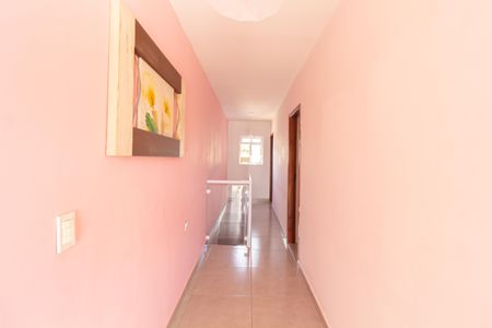 Casa à venda com 280m², 3 quartos e 2 vagas Casa à venda com 280m², 3 quartos e 2 vagasCorredor