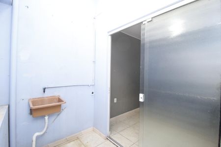Apartamento para alugar com 60m², 2 quartos e 1 vagaSacada Quarto 2