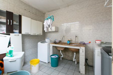 Casa à venda com 120m², 2 quartos e 2 vagasÁrea de Serviço