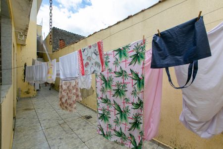 Casa à venda com 120m², 2 quartos e 2 vagasQuintal