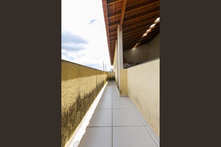 Casa à venda com 120m², 2 quartos e 2 vagasÁrea Externa 