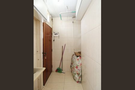 Casa à venda com 81m², 1 quarto e 1 vagaÁrea de Serviço