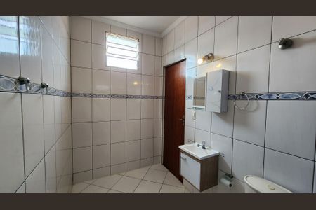 Casa à venda com 220m², 4 quartos e 1 vagaBanheiro da Suíte