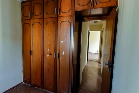 Apartamento para alugar com 68m², 3 quartos e 2 vagasQuarto 2 - Armários