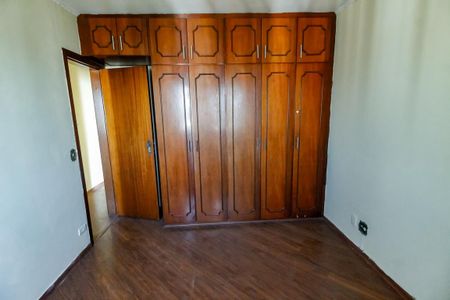 Apartamento para alugar com 68m², 3 quartos e 2 vagasQuarto 3 - Armários