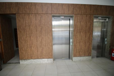 Apartamento à venda com 121m², 3 quartos e 1 vagaElevador