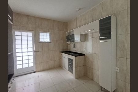 Casa para alugar com 40m², 2 quartos e sem vaga Casa para alugar com 40m², 2 quartos e sem vagaCozinha e Área de Serviço