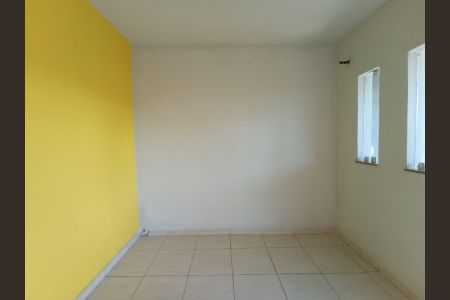 Casa para alugar com 40m², 2 quartos e sem vaga Casa para alugar com 40m², 2 quartos e sem vagaSala