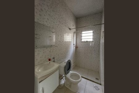 Casa para alugar com 40m², 2 quartos e sem vaga Casa para alugar com 40m², 2 quartos e sem vagaBanheiro Social