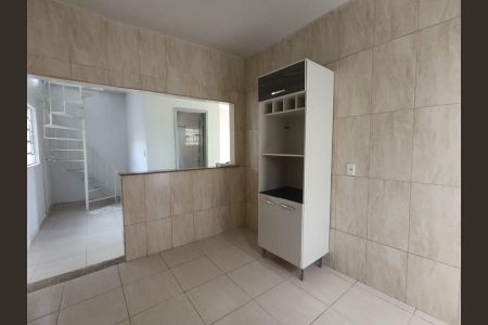 Casa para alugar com 40m², 2 quartos e sem vaga Casa para alugar com 40m², 2 quartos e sem vagaCozinha e Área de Serviço