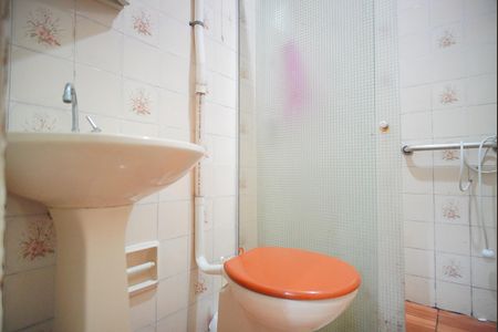 Casa à venda com 230m², 3 quartos e 2 vagasBanheiro Corredor