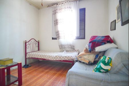 Casa à venda com 230m², 3 quartos e 2 vagasQuarto