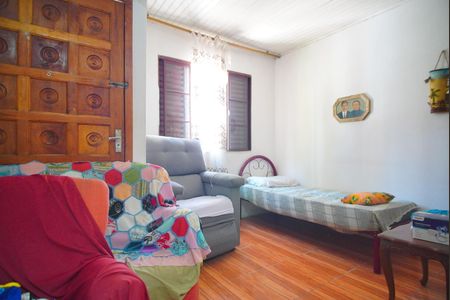 Casa à venda com 230m², 3 quartos e 2 vagasQuarto