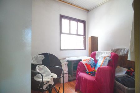 Casa à venda com 230m², 3 quartos e 2 vagasQuarto 2